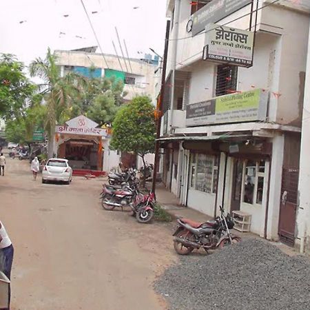 Hotel Mayur Restaurant Chandrapur Exteriör bild