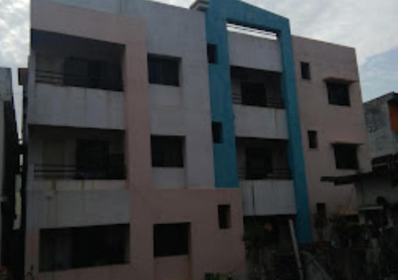 Hotel Mayur Restaurant Chandrapur Exteriör bild
